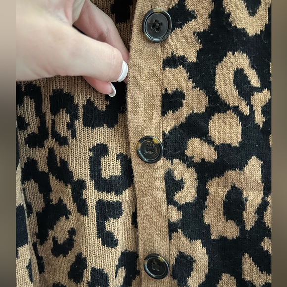 Cheetah print cardigan - Picture 2 of 3